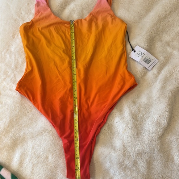 WeWoreWhat Sunset Gradient One-Piece Swimsuit size L​ - Picture 7 of 8